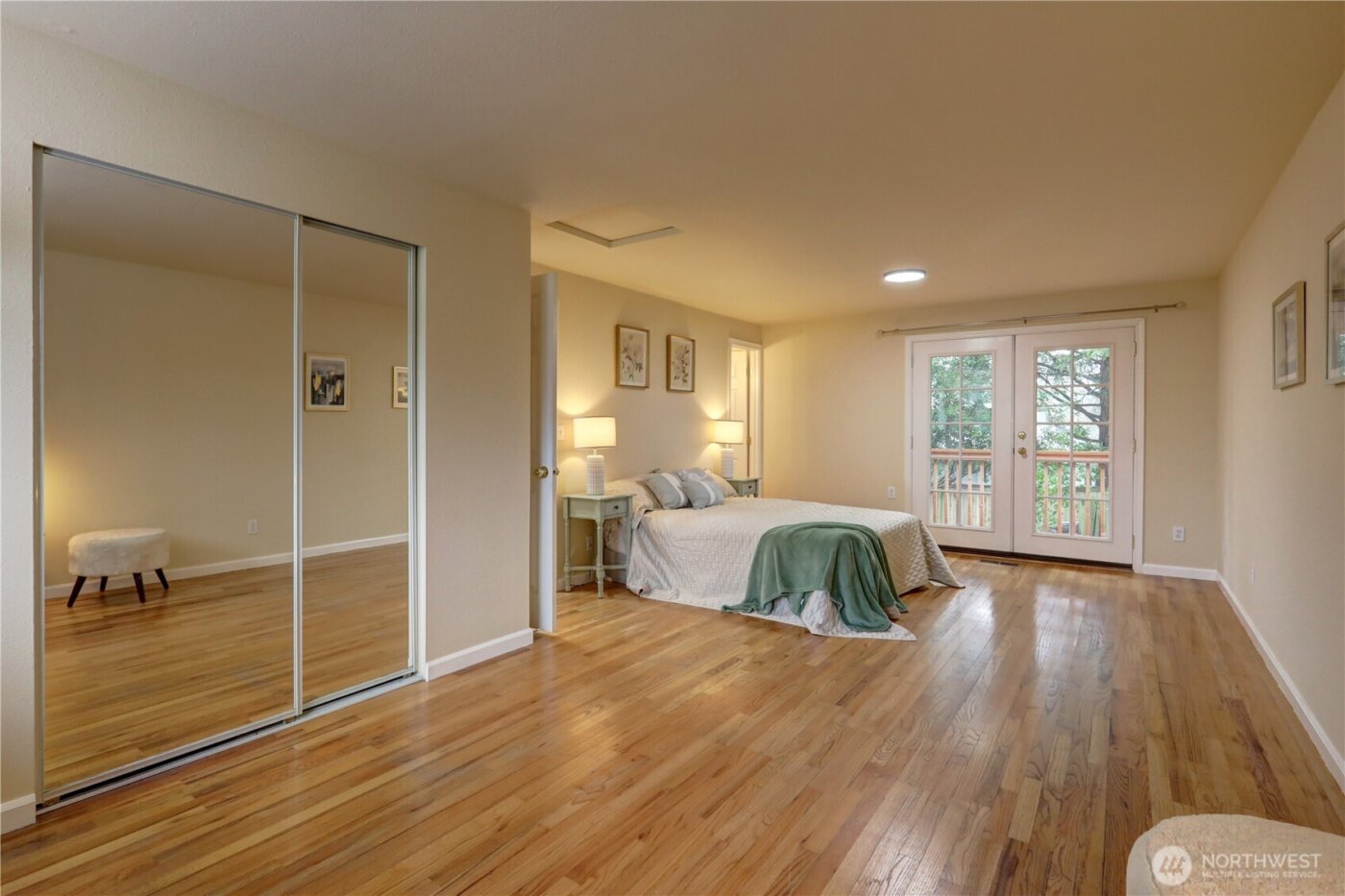 2007 168th Avenue NE, Bellevue, WA 98008