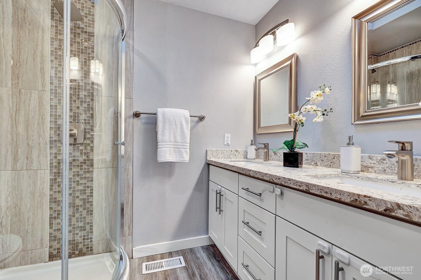 7843 NE 146th Street , Kenmore, WA 98028