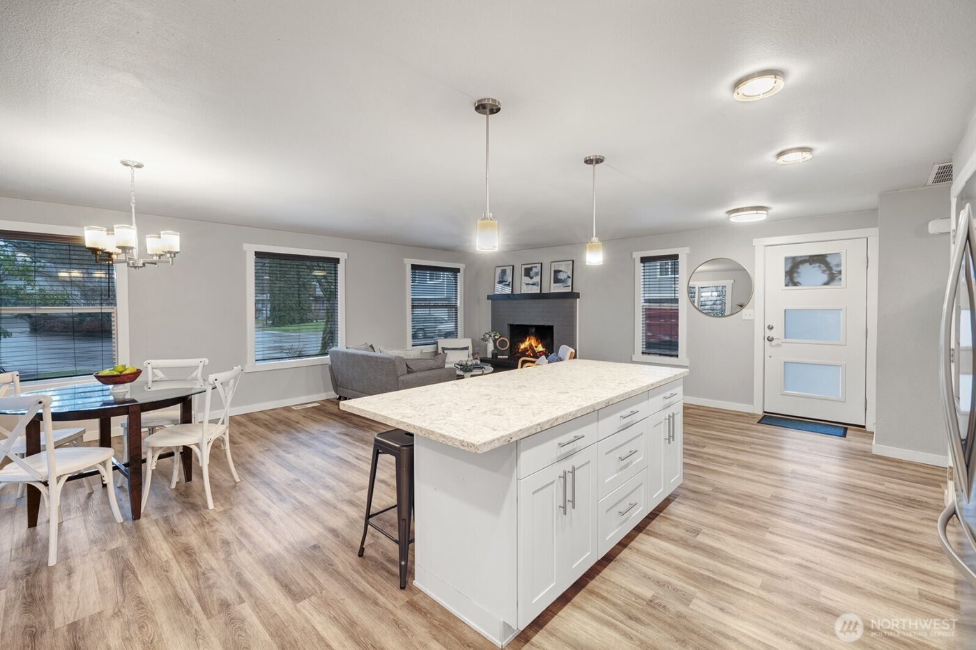 7843 NE 146th Street , Kenmore, WA 98028