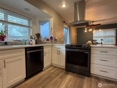 14861 Olympic Drive SE, Port Orchard, WA 98367 - Photo 10