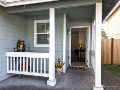 4926 104th Place NE, Marysville, WA 98270 - Photo 2