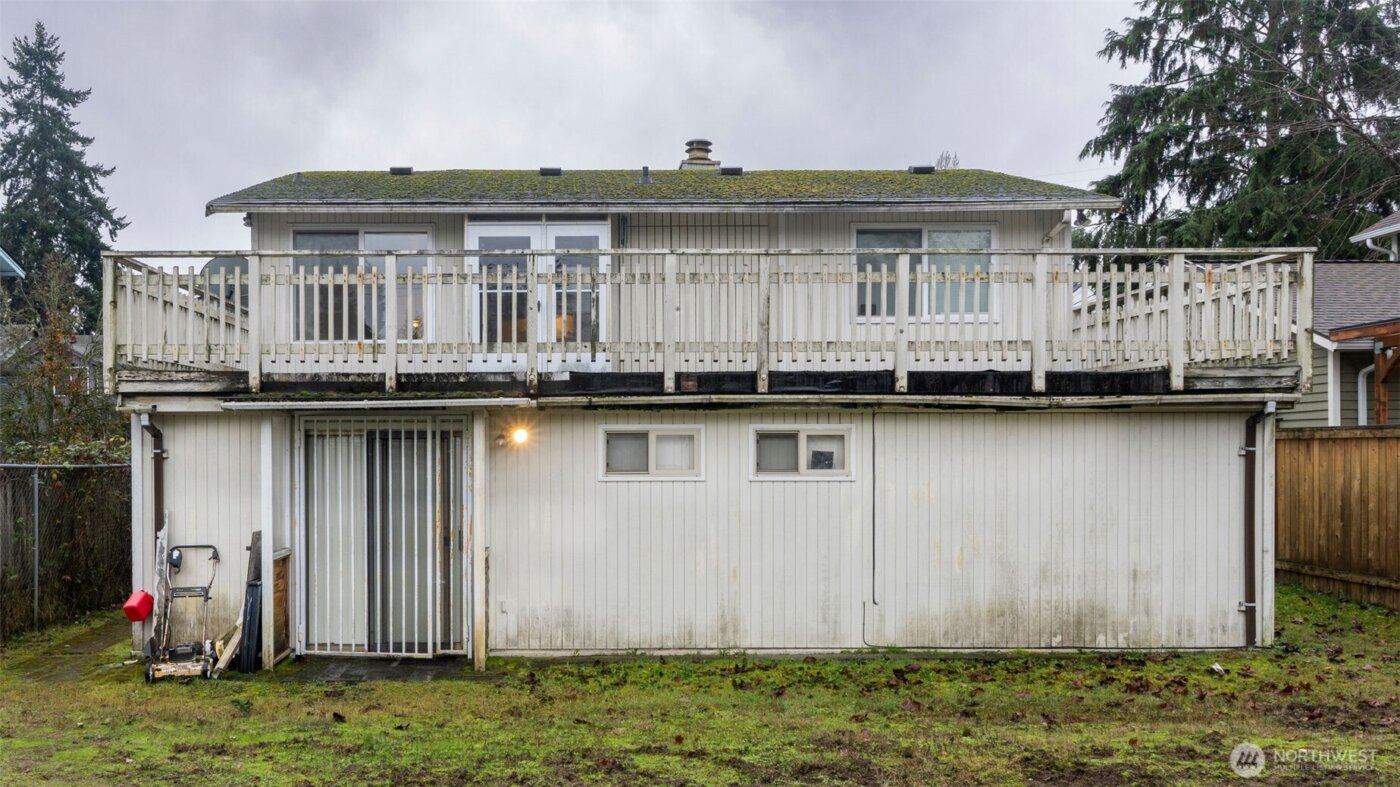 928 N 98th Street , Seattle, WA 98103