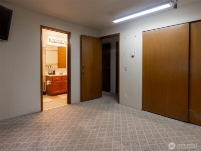 928 N 98th Street , Seattle, WA 98103 - Photo 7