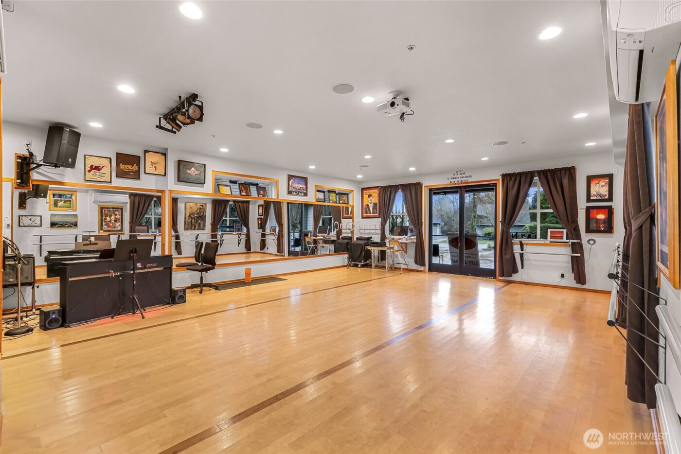 1095 Essex Street #A1&2, Camano Island, WA 98282