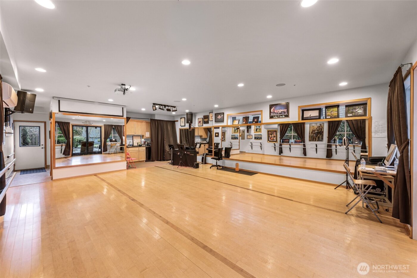 1095 Essex Street #A1&2, Camano Island, WA 98282