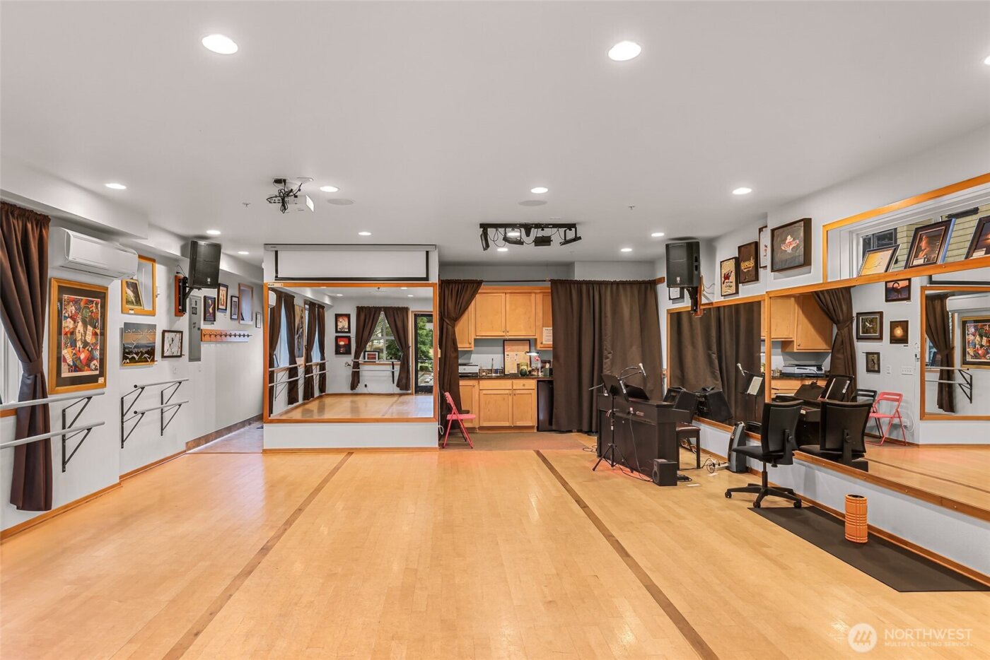 1095 Essex Street #A1&2, Camano Island, WA 98282