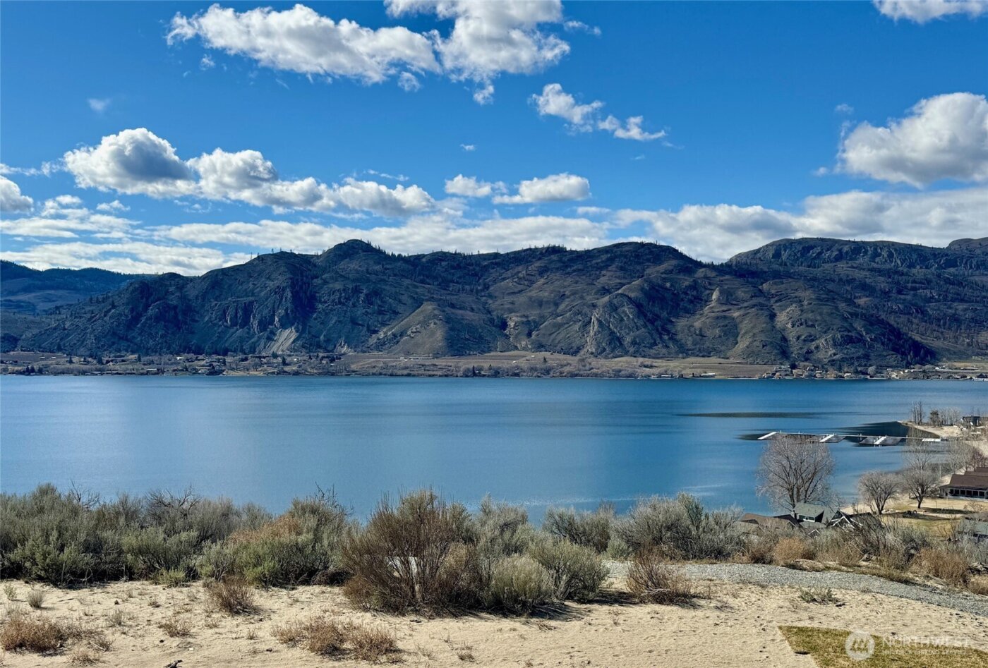 90 Veranda Drive , Oroville, WA 98844