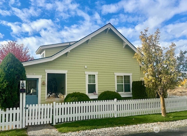 107 Timbuktu Lane , Oroville, WA 98844