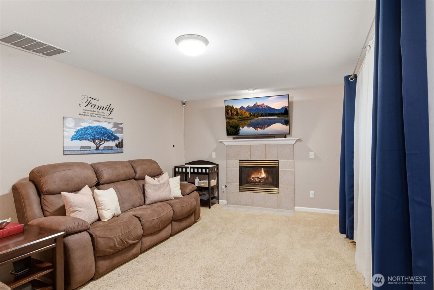 11808 209th Avenue Ct E, Bonney Lake, WA 98391