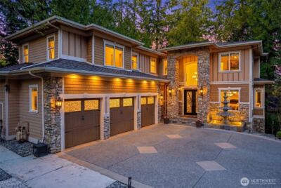 2727 101st Place NE, Bellevue, WA 98004