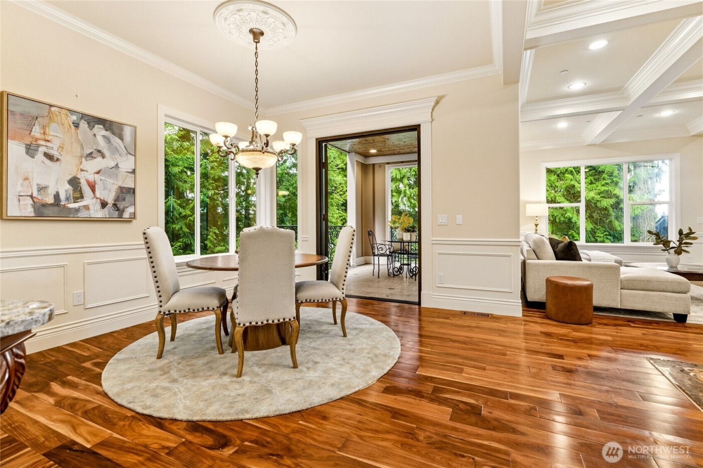 2727 101st Place NE, Bellevue, WA 98004