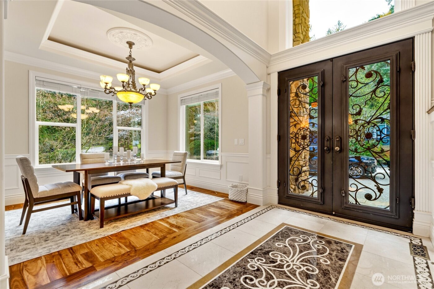 2727 101st Place NE, Bellevue, WA 98004