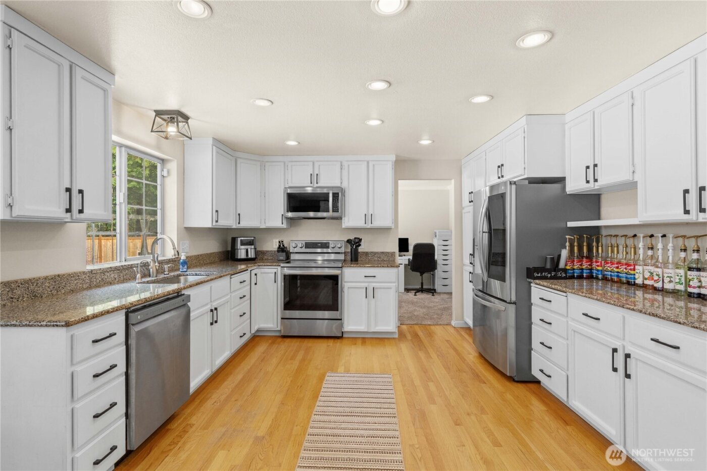 29725 174th Avenue SE, Kent, WA 98042