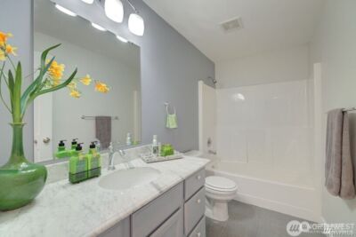 9837 Rainier Avenue S, Seattle, WA 98118 - Photo 11