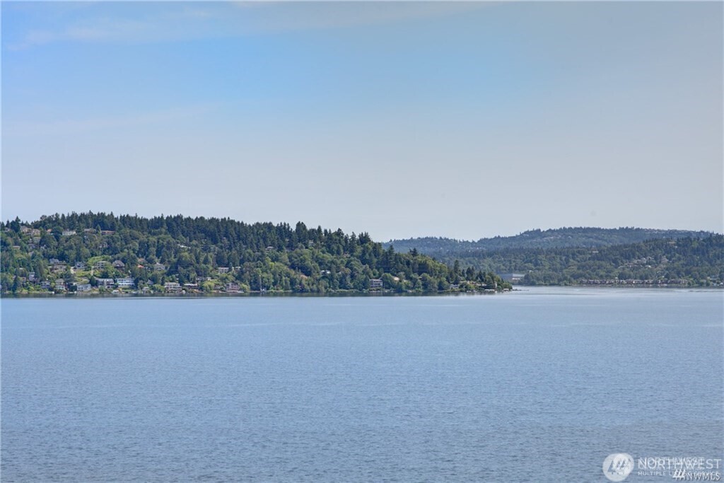 9837 Rainier Avenue S, Seattle, WA 98118