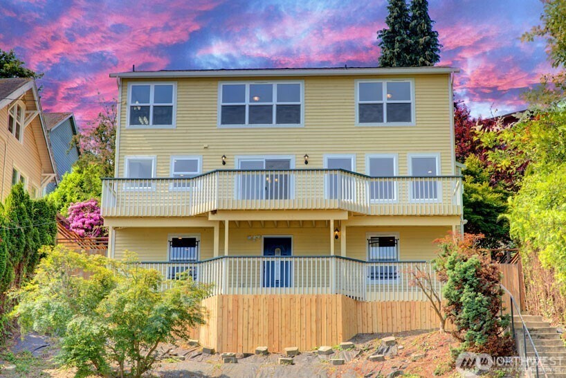 9837 Rainier Avenue S, Seattle, WA 98118