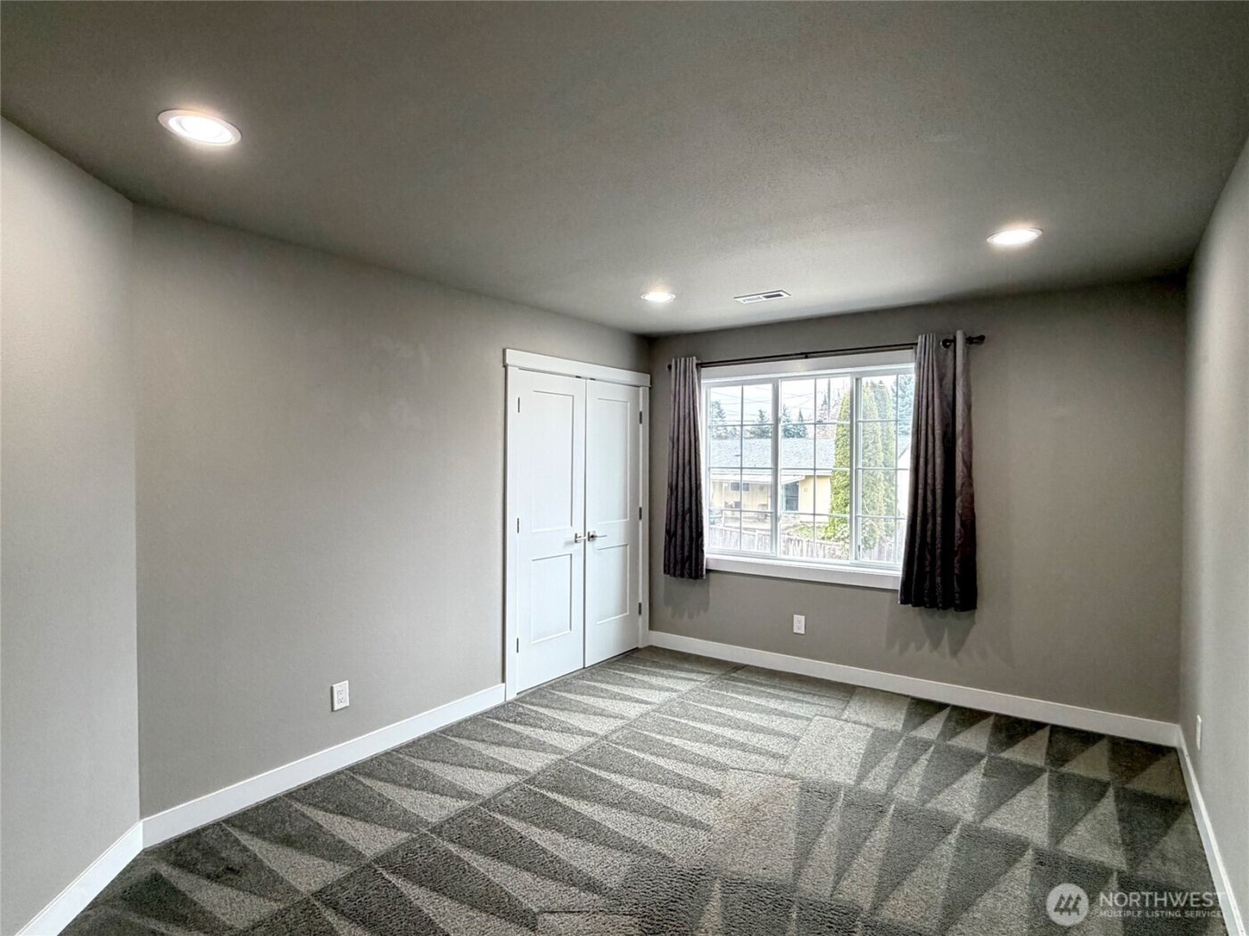 7222 S J Street , Tacoma, WA 98408