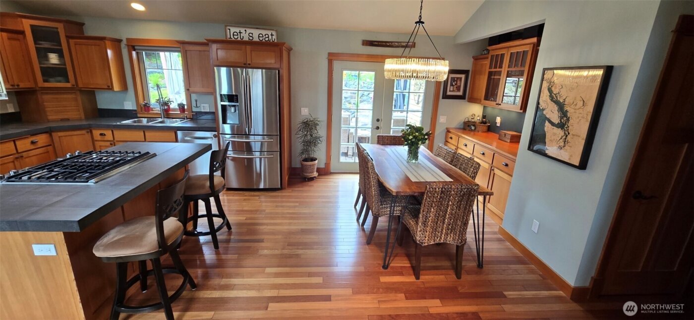 8145 Chehalis Road , Blaine, WA 98230