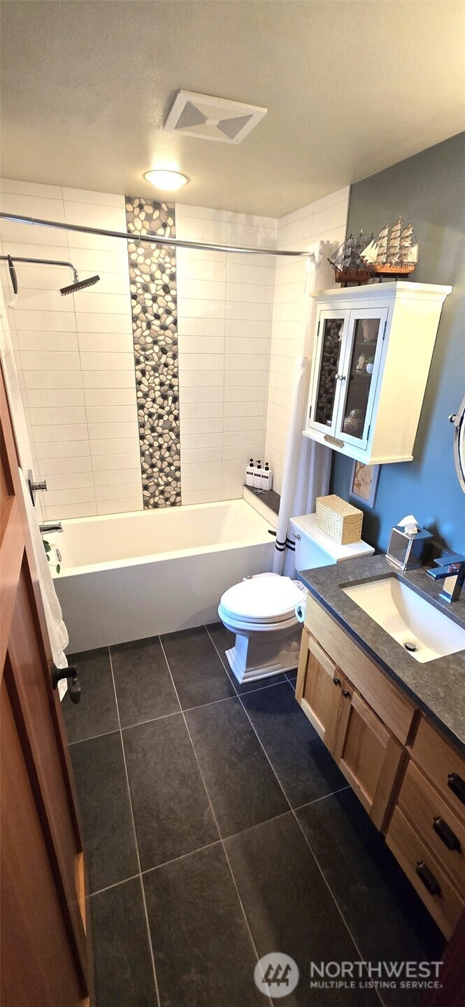 8145 Chehalis Road , Blaine, WA 98230