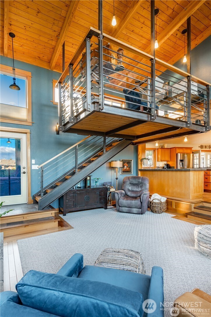 8145 Chehalis Road , Blaine, WA 98230