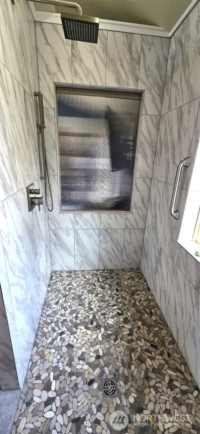 8145 Chehalis Road , Blaine, WA 98230