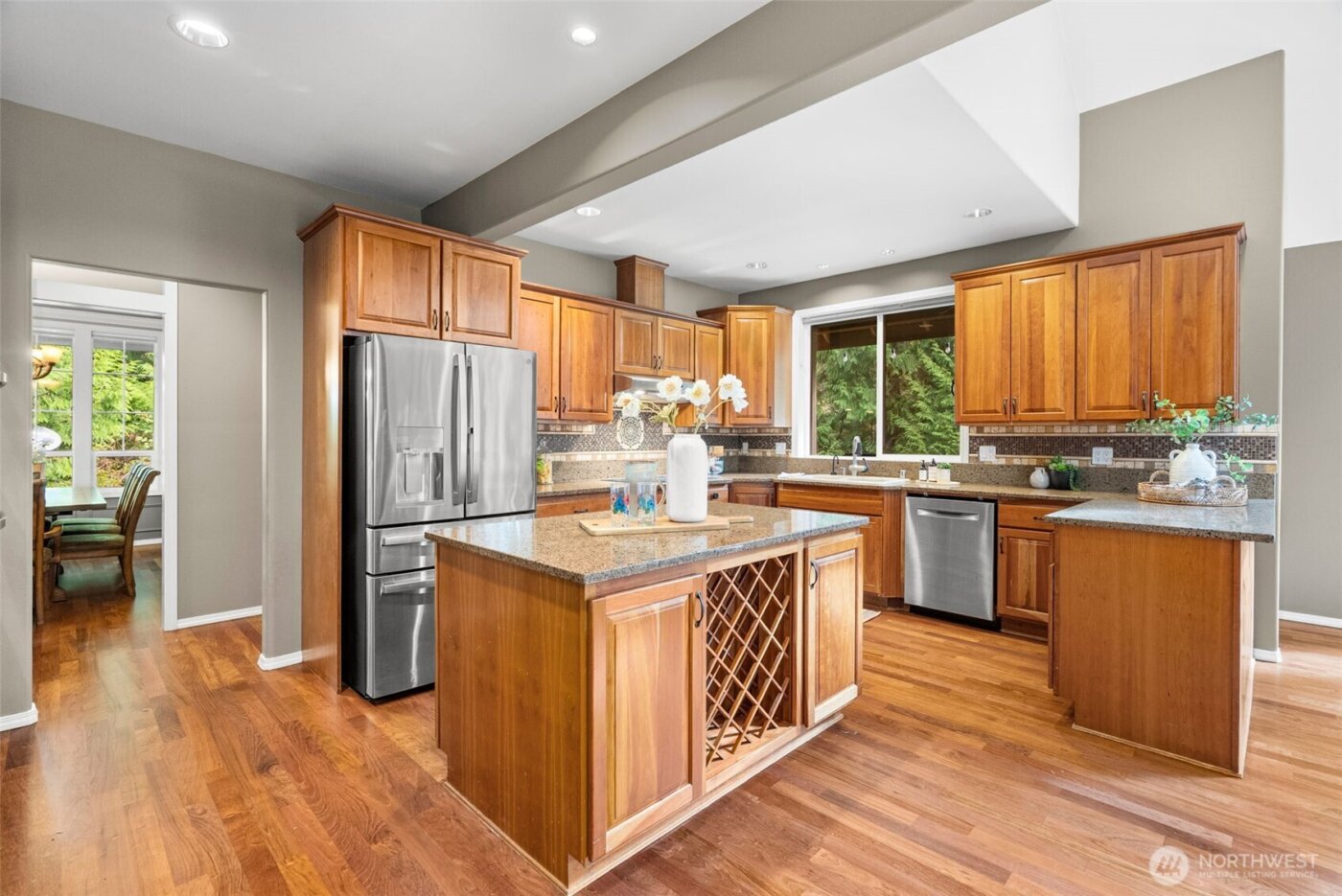 7139 NE Dolphin Drive , Bainbridge Island, WA 98110