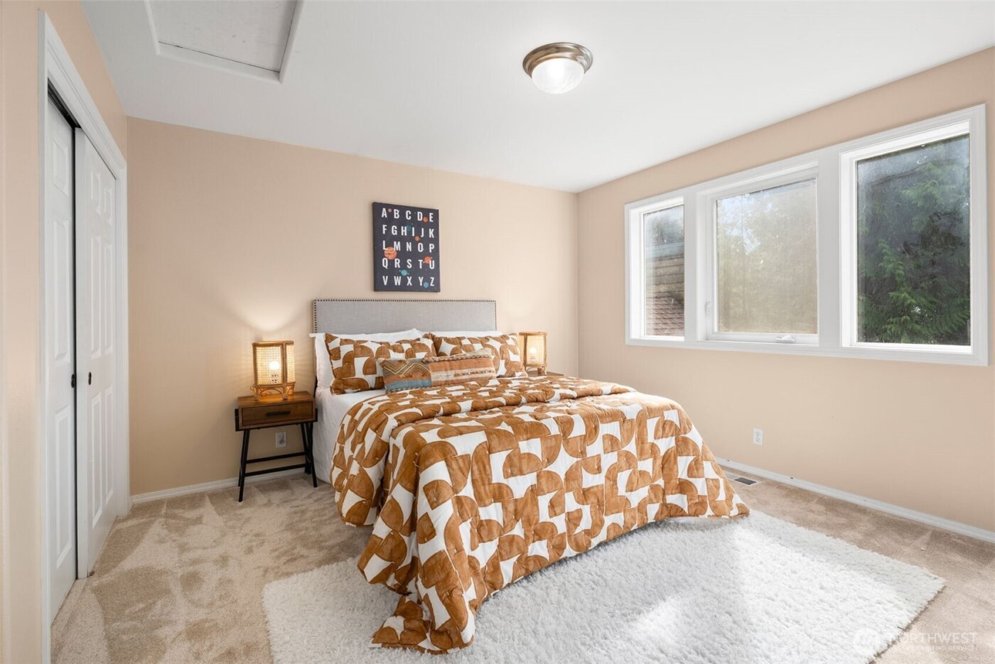 7139 NE Dolphin Drive , Bainbridge Island, WA 98110