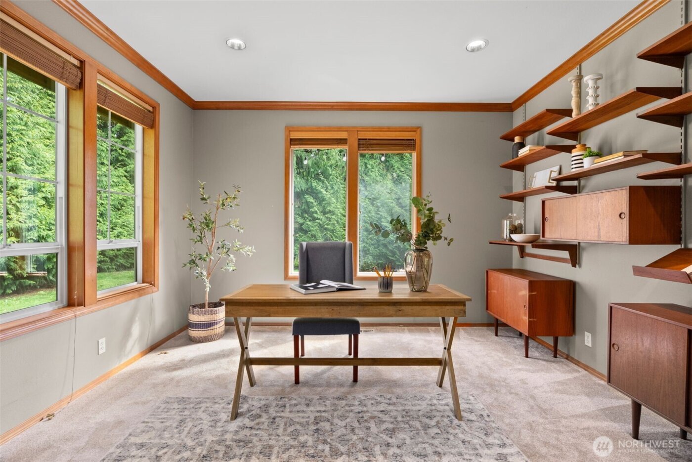 7139 NE Dolphin Drive , Bainbridge Island, WA 98110