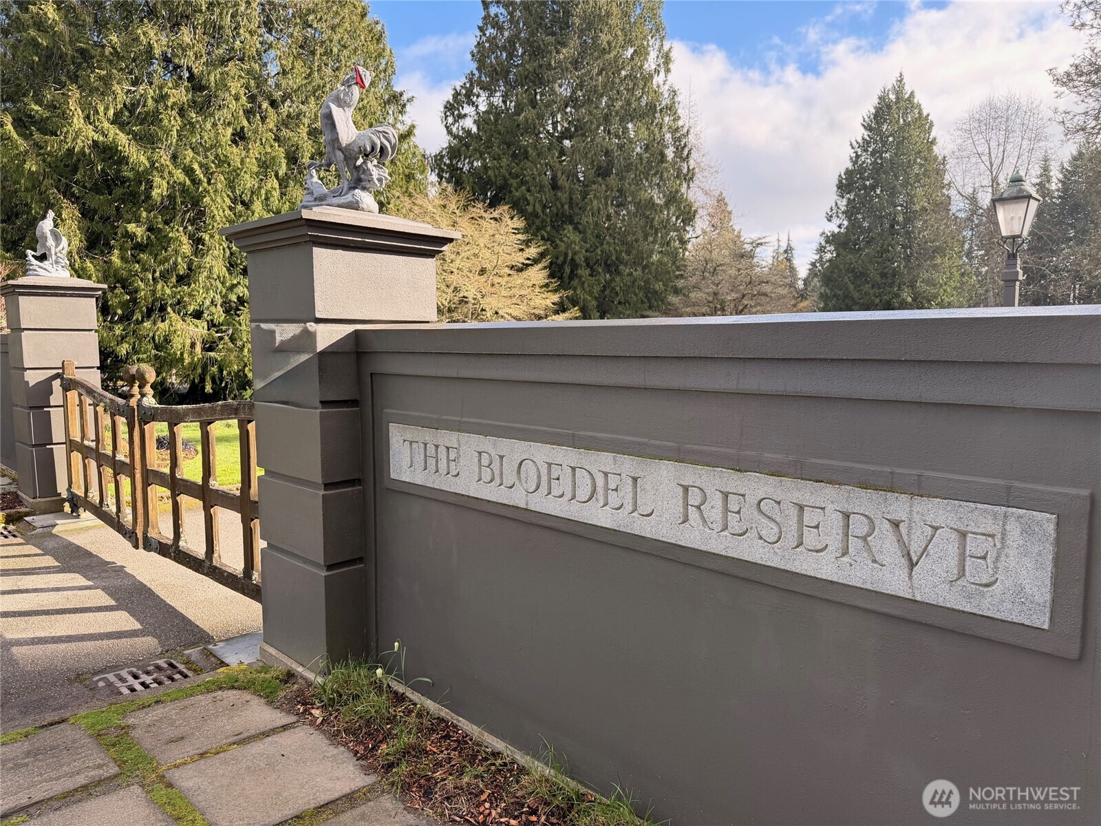 7139 NE Dolphin Drive , Bainbridge Island, WA 98110