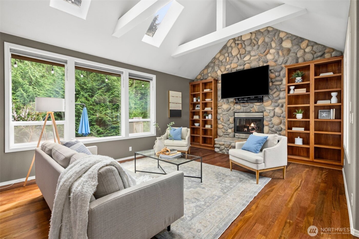 7139 NE Dolphin Drive , Bainbridge Island, WA 98110