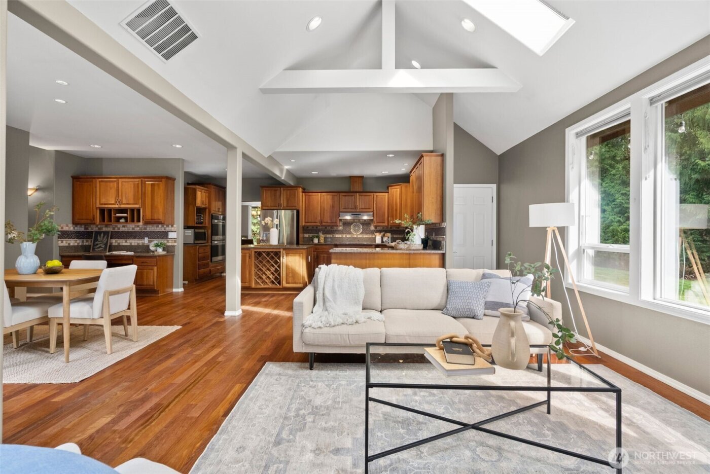 7139 NE Dolphin Drive , Bainbridge Island, WA 98110