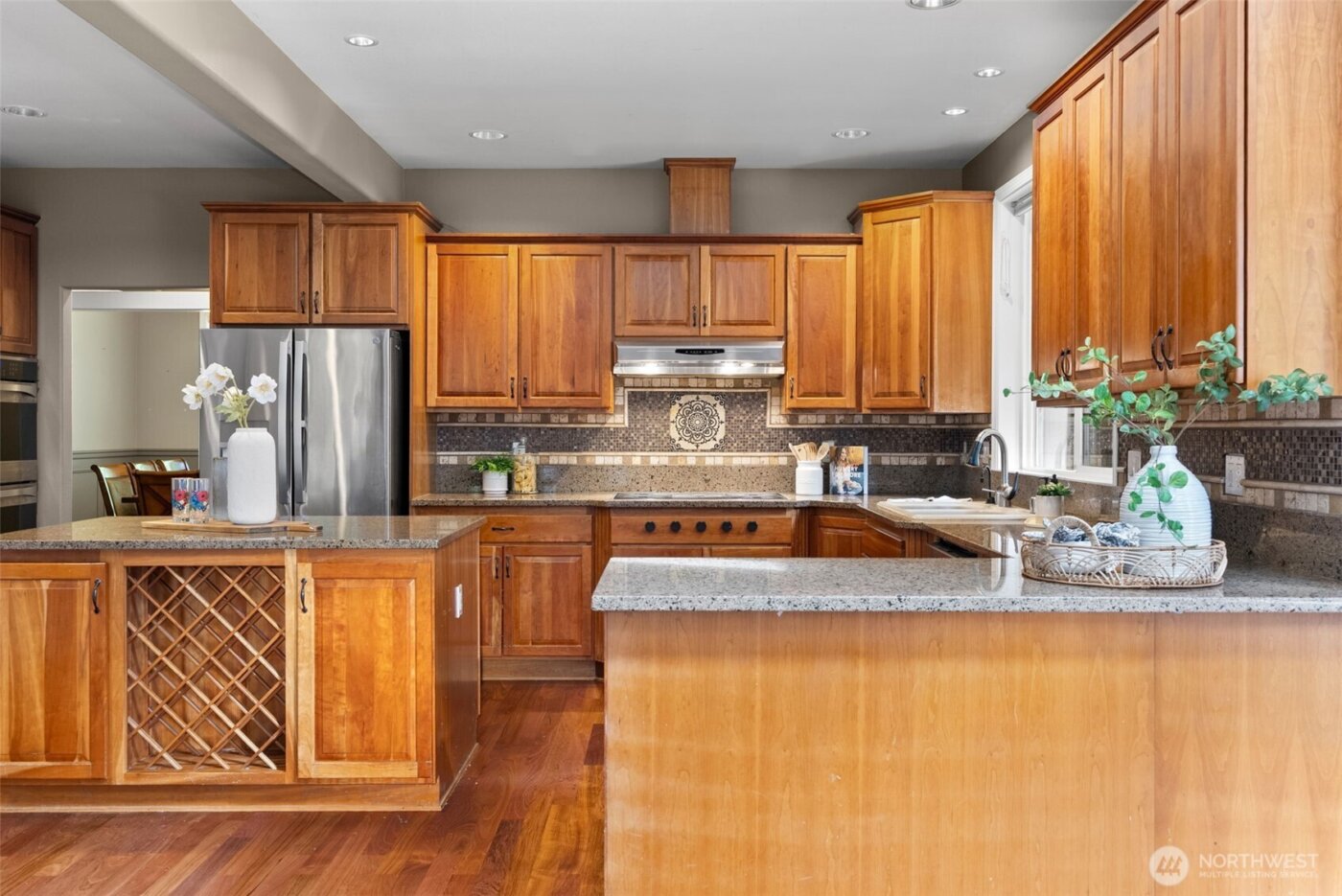 7139 NE Dolphin Drive , Bainbridge Island, WA 98110