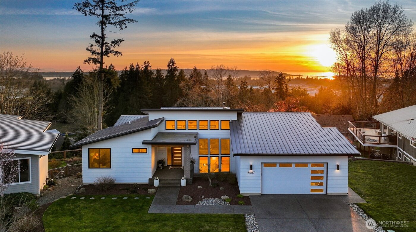 9687 Crest Drive , Blaine, WA 98230