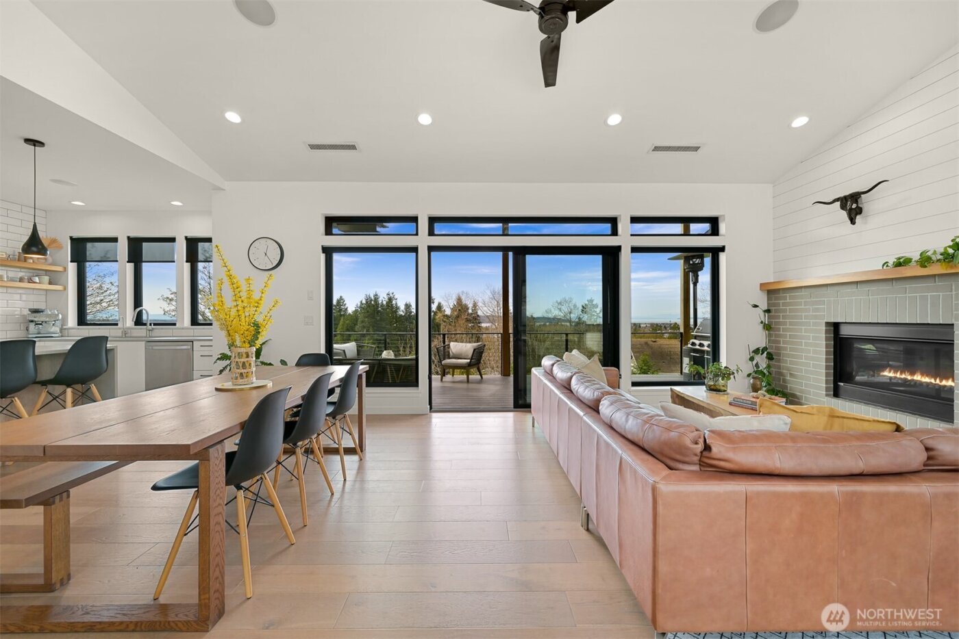 9687 Crest Drive , Blaine, WA 98230