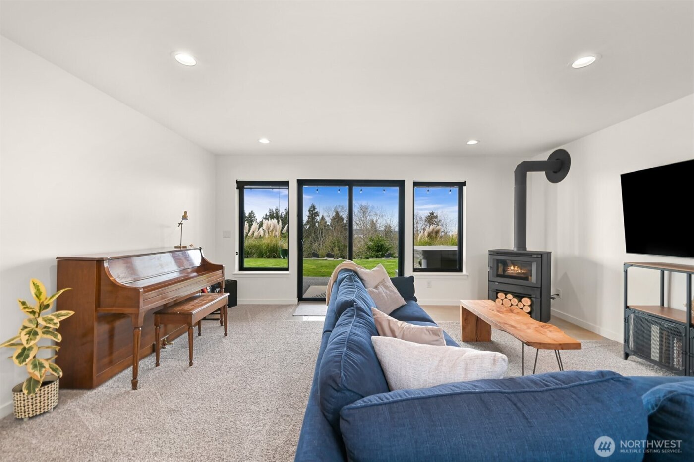 9687 Crest Drive , Blaine, WA 98230