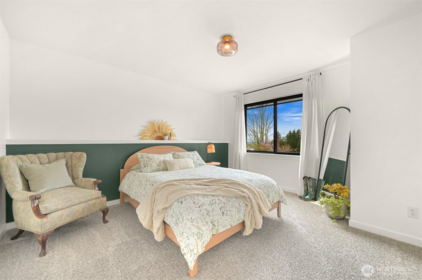 9687 Crest Drive , Blaine, WA 98230