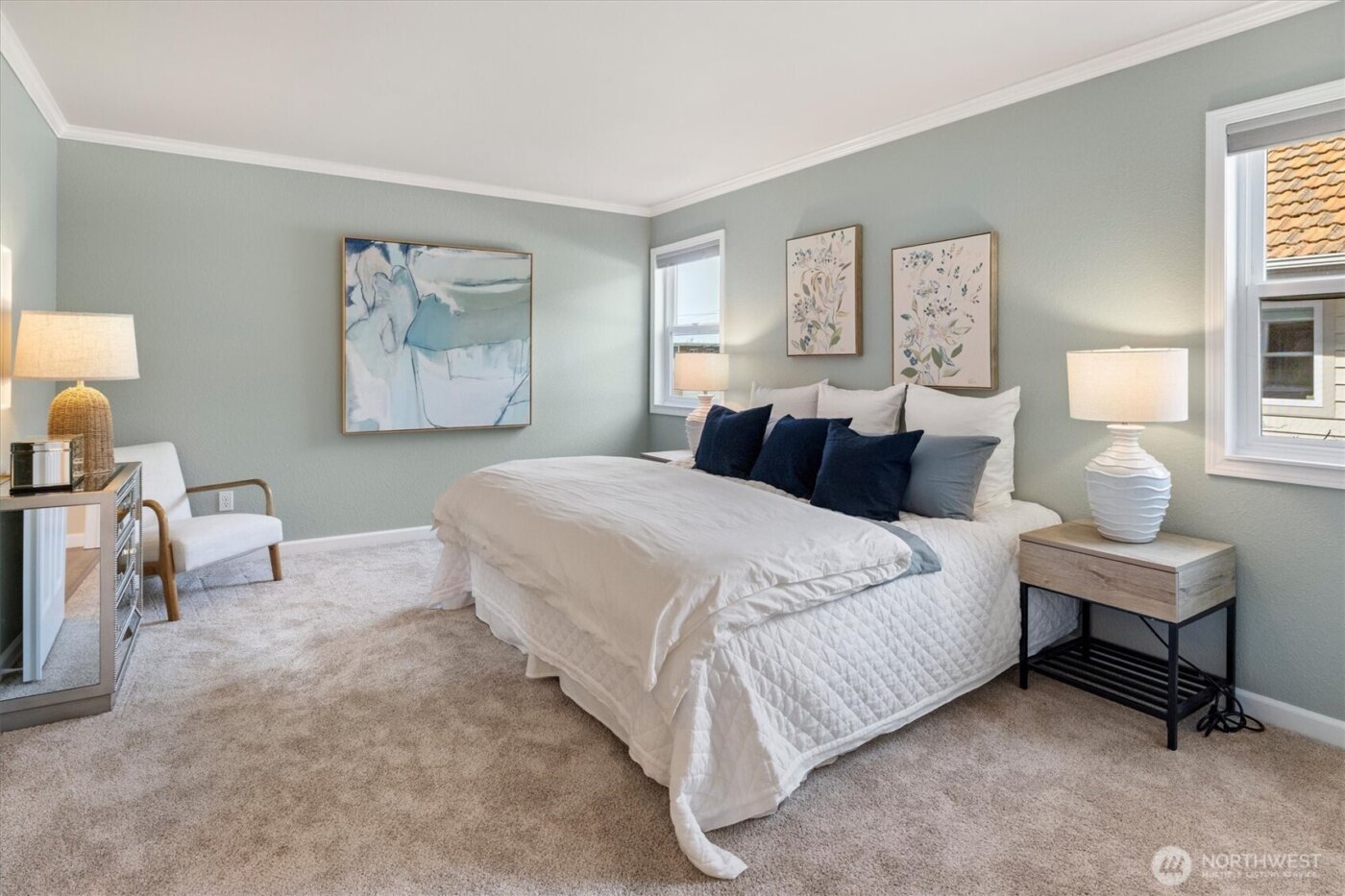 317 3rd Avenue S #201, Edmonds, WA 98020