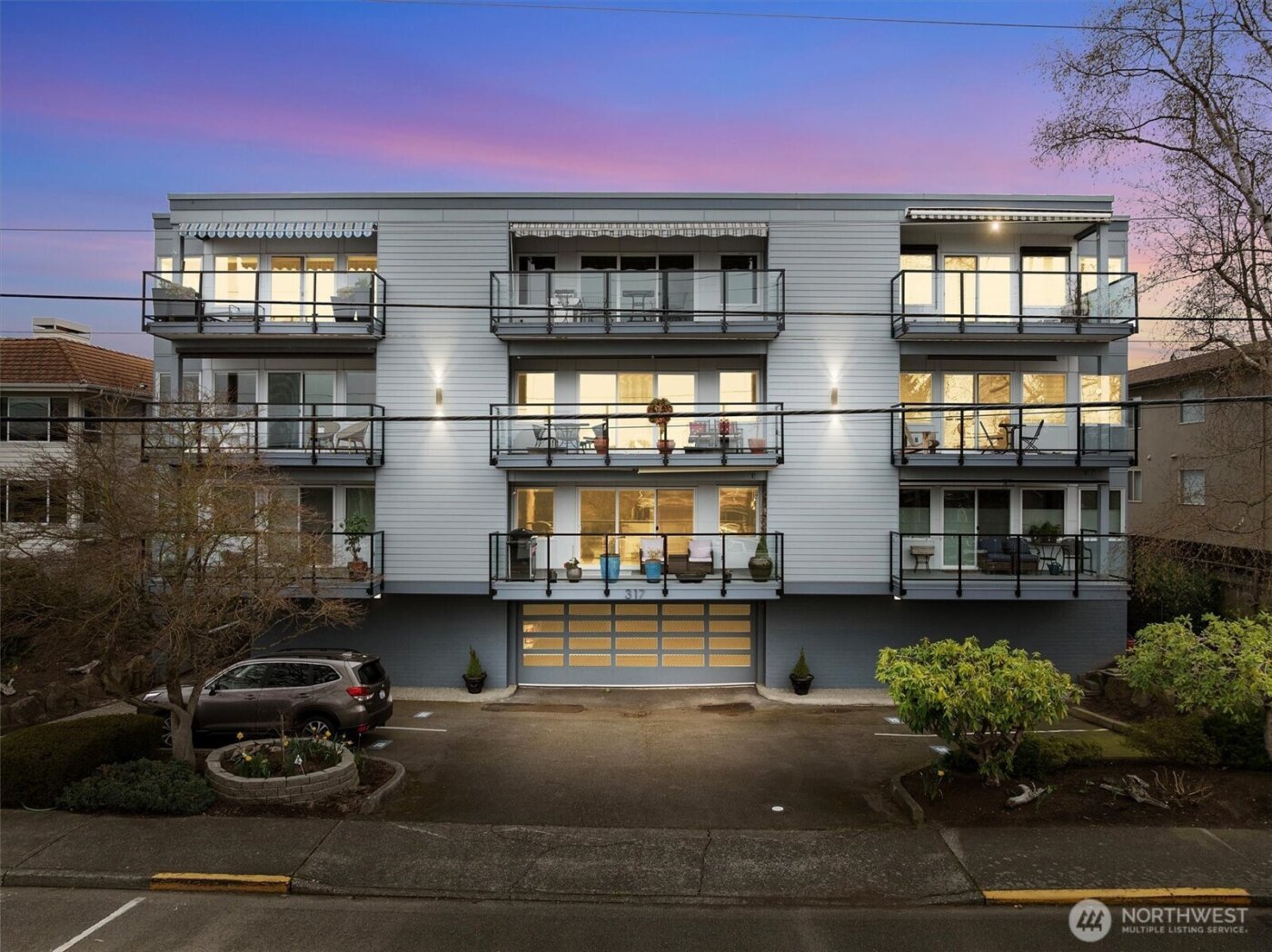 317 3rd Avenue S #201, Edmonds, WA 98020