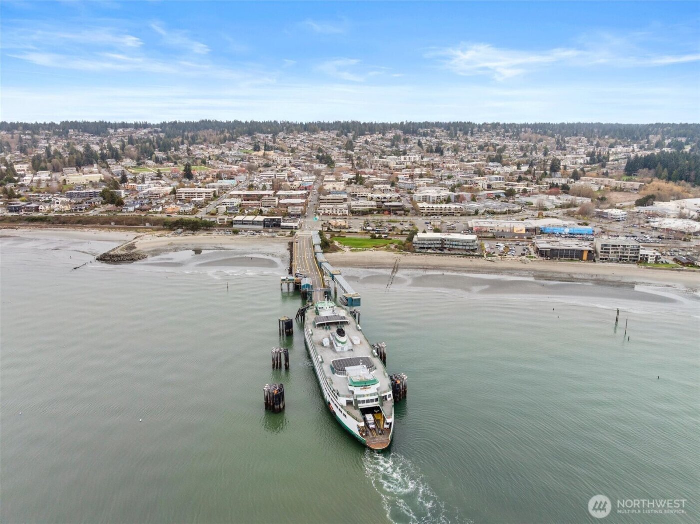 317 3rd Avenue S #201, Edmonds, WA 98020