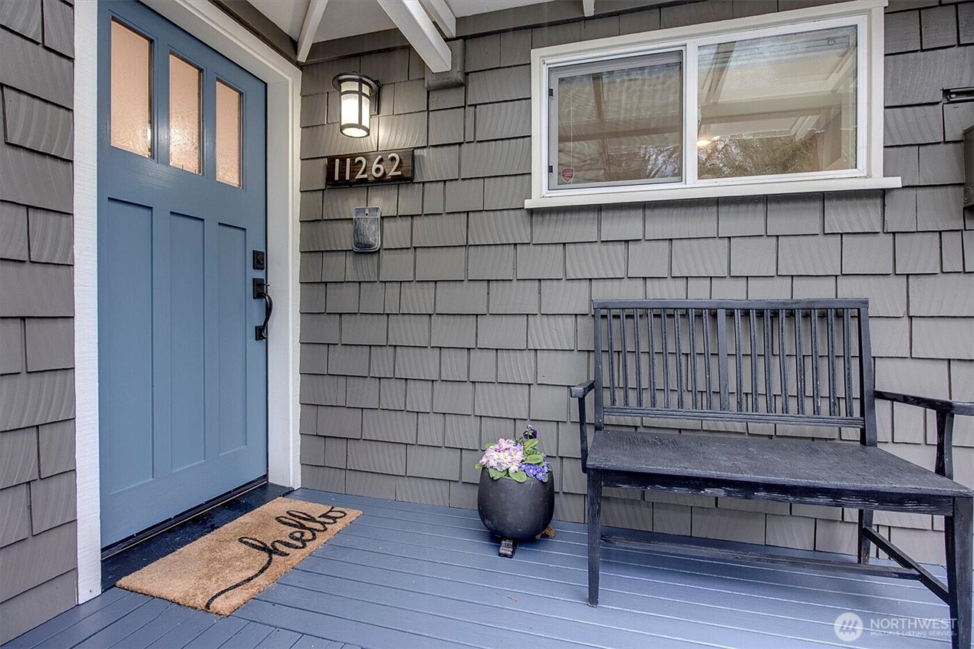 11262 Riviera Place NE, Seattle, WA 98125-5959