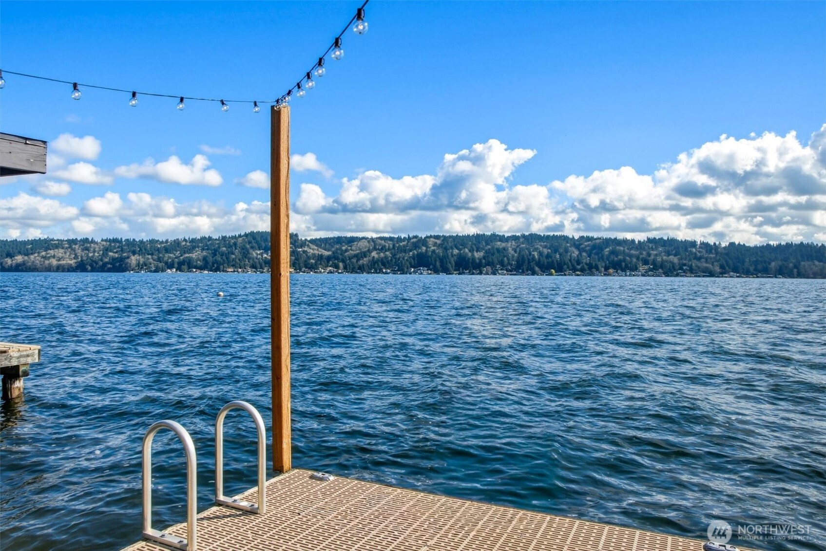 11262 Riviera Place NE, Seattle, WA 98125-5959