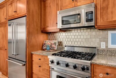 11262 Riviera Place NE, Seattle, WA 98125-5959 - Photo 4