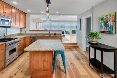 11262 Riviera Place NE, Seattle, WA 98125-5959 - Photo 5