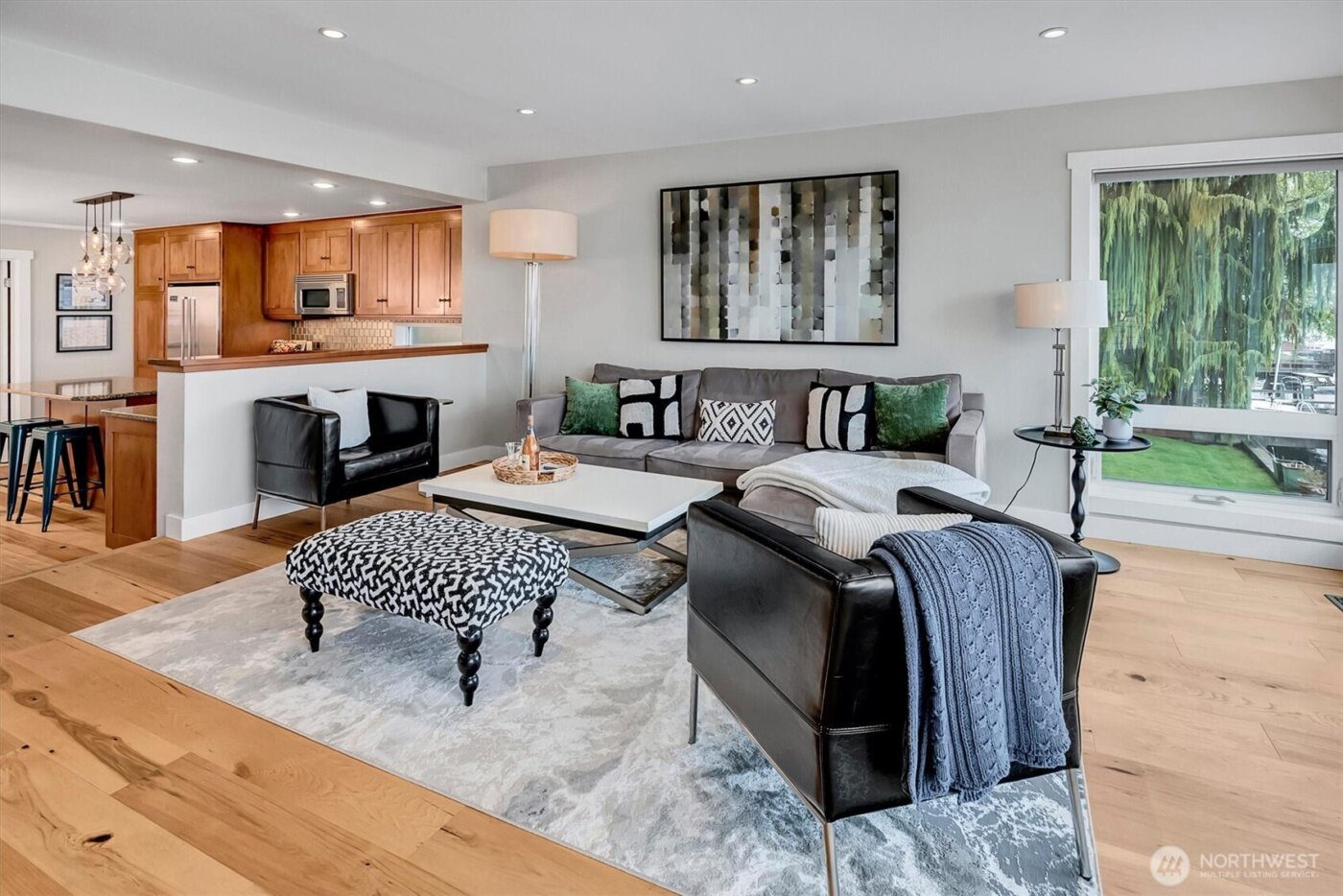 11262 Riviera Place NE, Seattle, WA 98125-5959