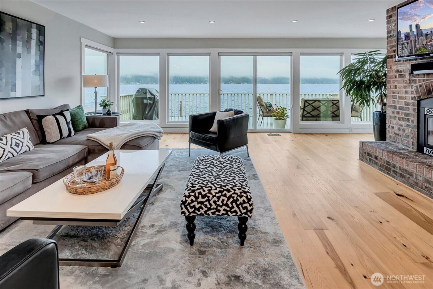 11262 Riviera Place NE, Seattle, WA 98125-5959