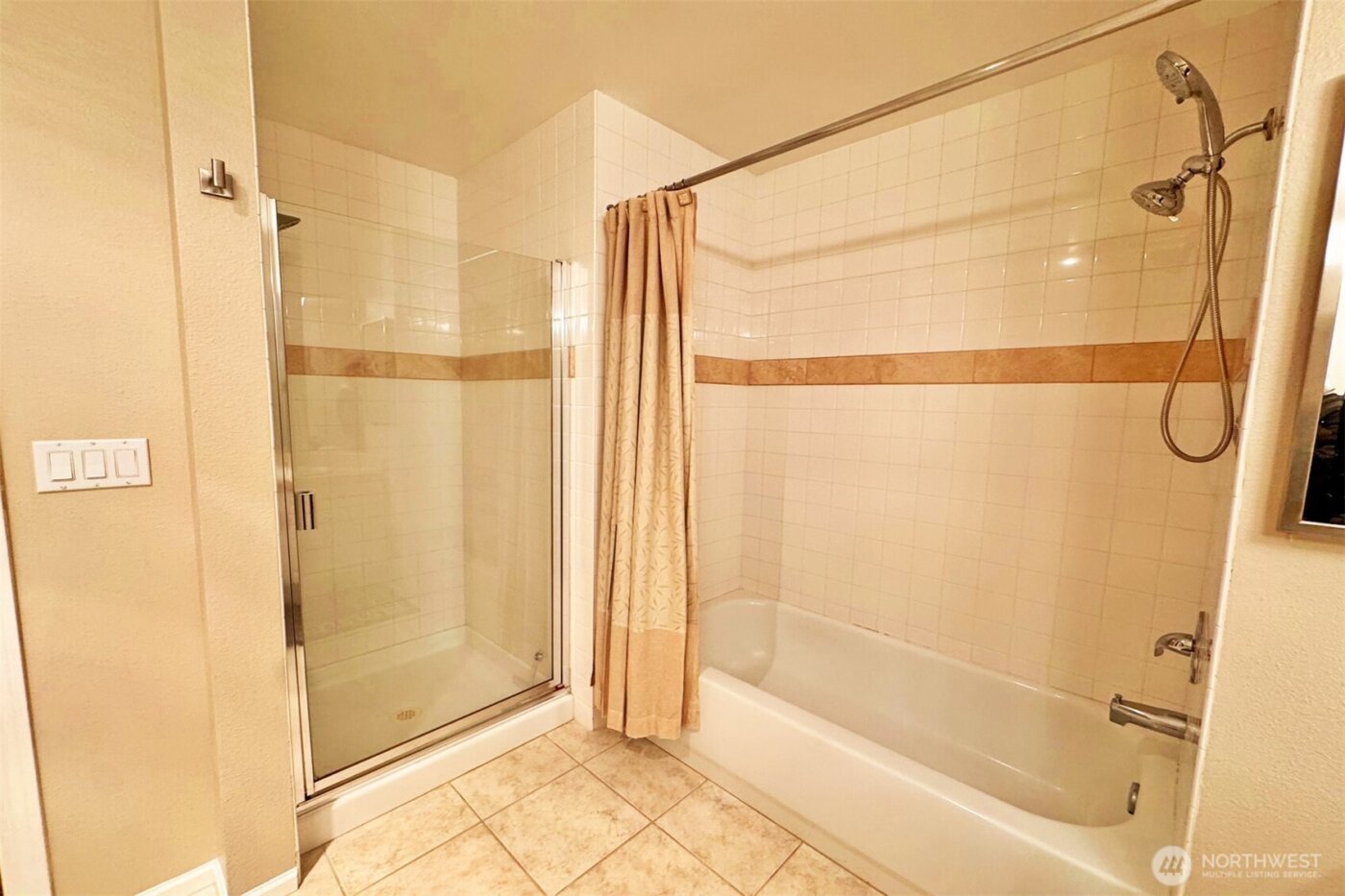 2220 132nd Avenue SE #A213, Bellevue, WA 98005