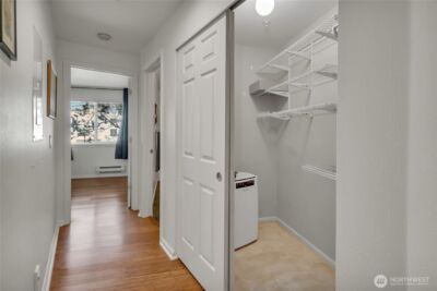 559 McGraw Street #201, Seattle, WA 98109 - Photo 14