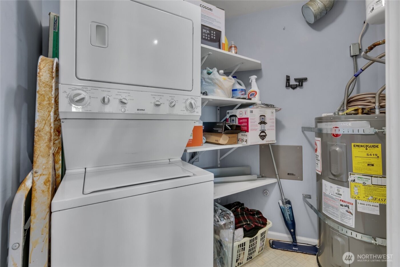 559 McGraw Street #201, Seattle, WA 98109