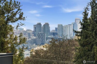 559 McGraw Street #201, Seattle, WA 98109 - Photo 33