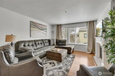 559 McGraw Street #201, Seattle, WA 98109 - Photo 6